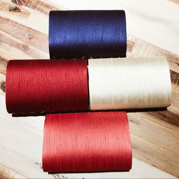 Hand-embroidered Raw Silk Clutch -Maroon *LAST ONE - Picture 3 of 3